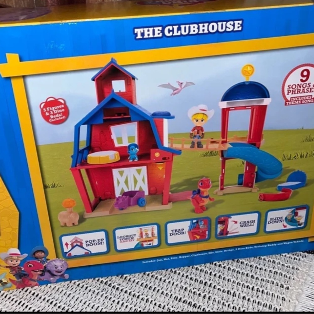 Dino Ranch Clubhouse - Picture 4 of 4